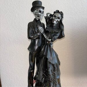 NWT Nicole Miller Halloween Decoration Wedding Skeleton Couple Figurine